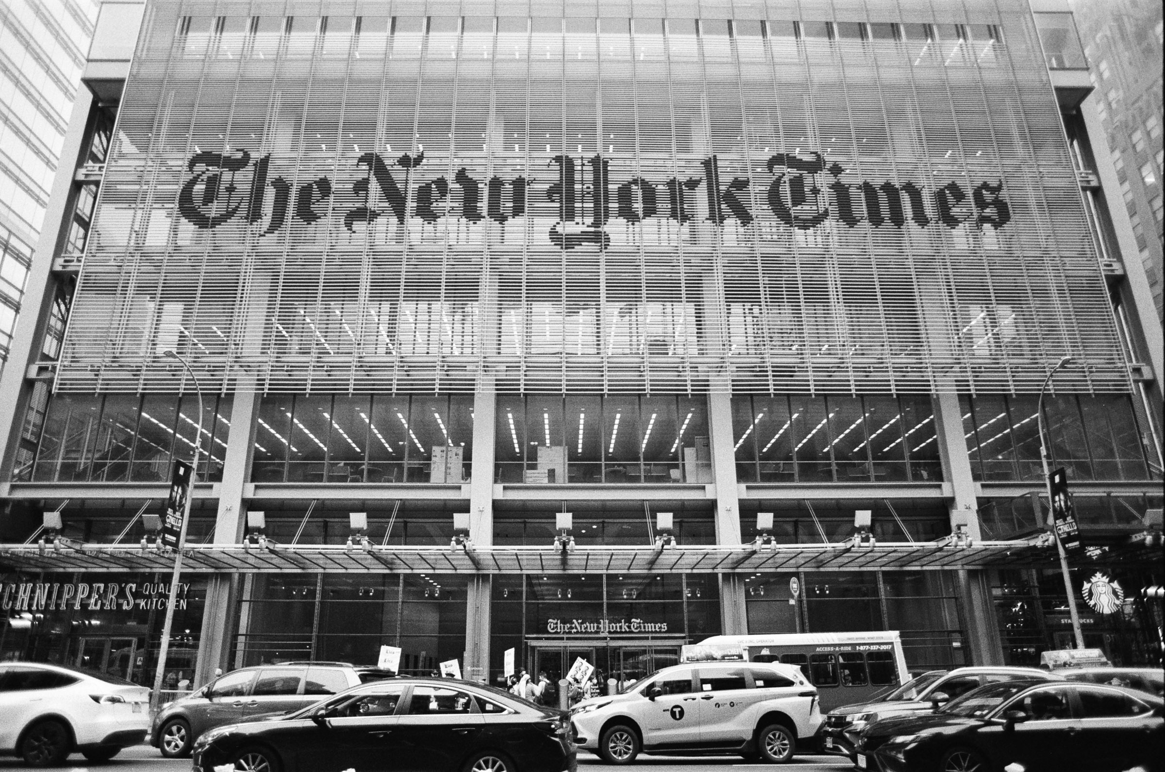 New York Times Building, Ilford HP5 Plus